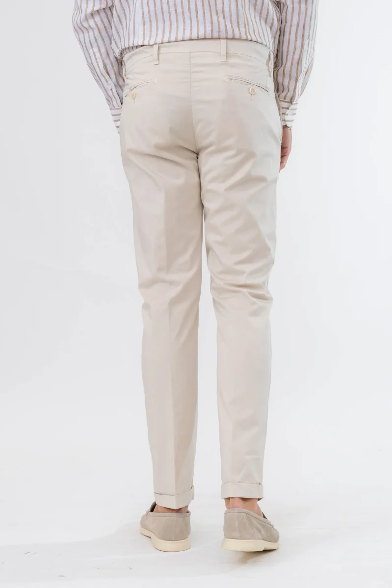 PANTALONE TASCA AMERIKA CAPRI RISVOLTO RASO - immagine 5